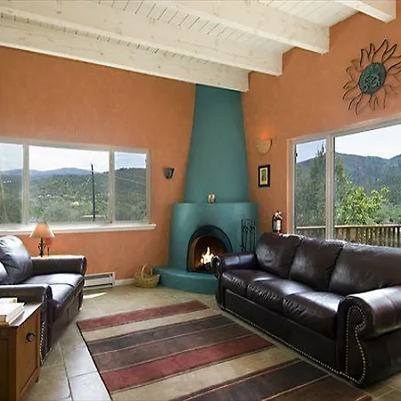 Vista De Colores One-Bedroom Condo Apartment *